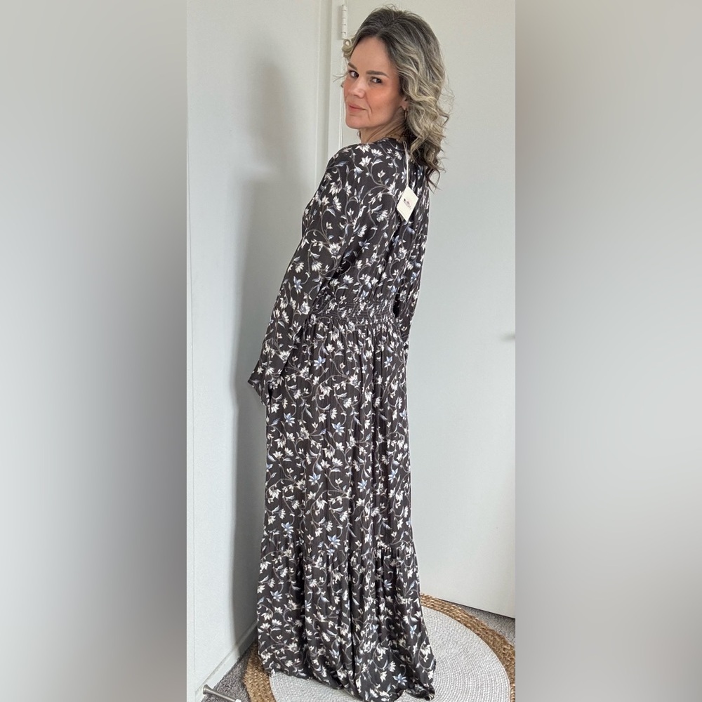 New Faherty Dakota Dress - Picture 8 of 14